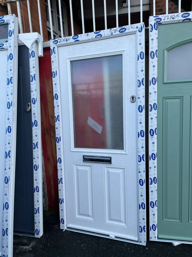 White Composite Traditional Door 925 X 2010 mm 22H36