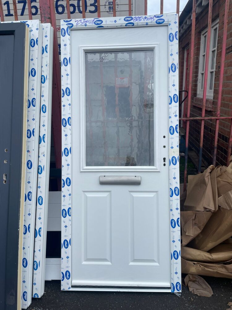 White Composite Traditional Door 885 x 2045 mm 23HM118