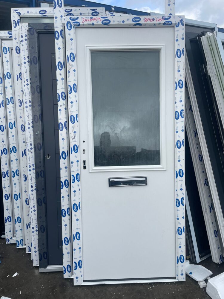 White Composite Traditional Door 890 x 2050 mm 24HM59