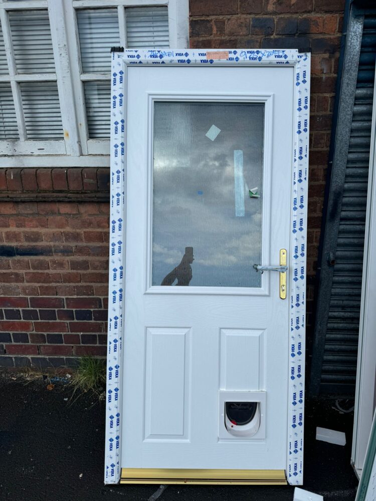 White Composite Traditional Door 925 x 2040 mm 24HA01