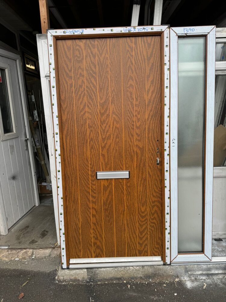 Golden Oak Composite Modern Door With Side Panel 1005 x 2075 mm 24PM57