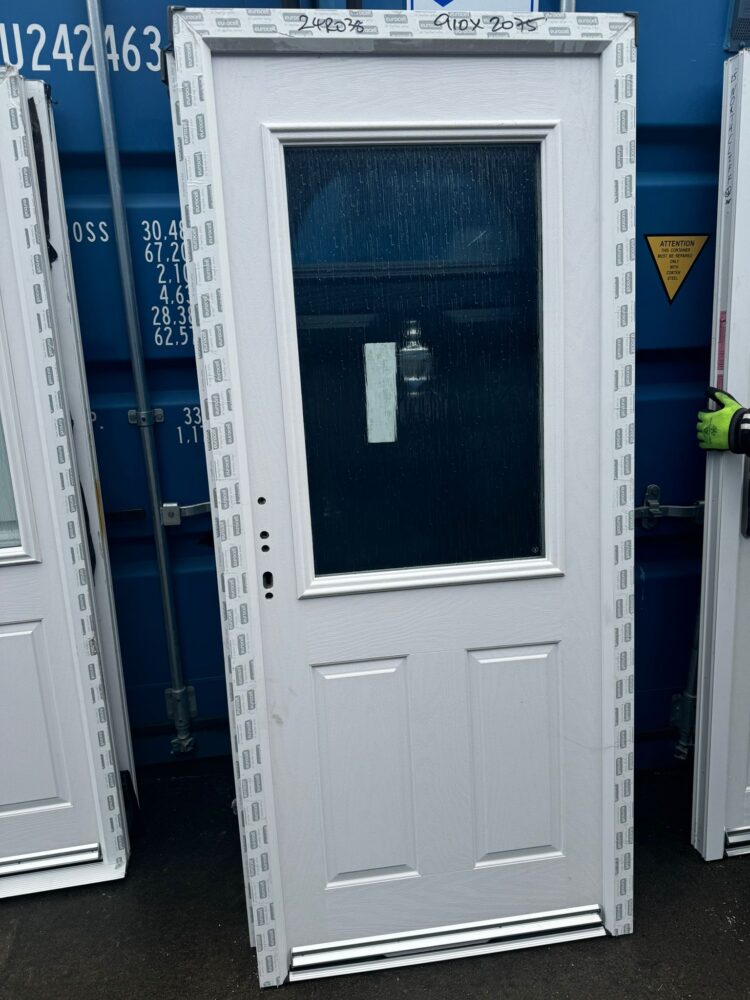 White Composite Traditional Door 910 x 2075 mm 24RO38