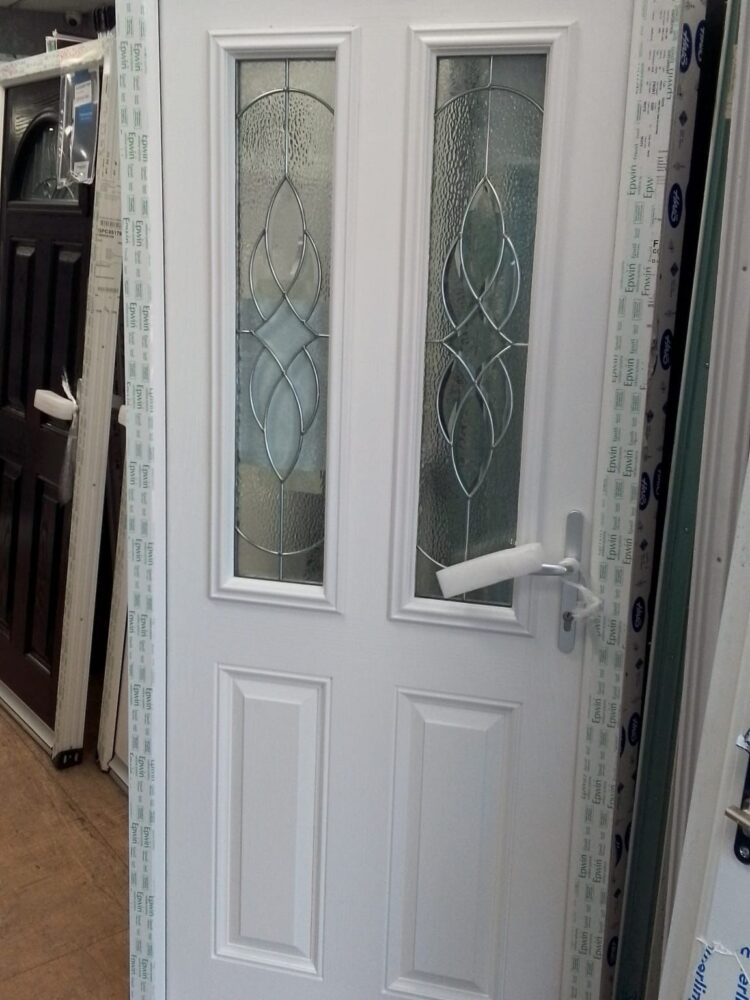 White Composite Traditional Door 895 x 2055 mm 25MP05