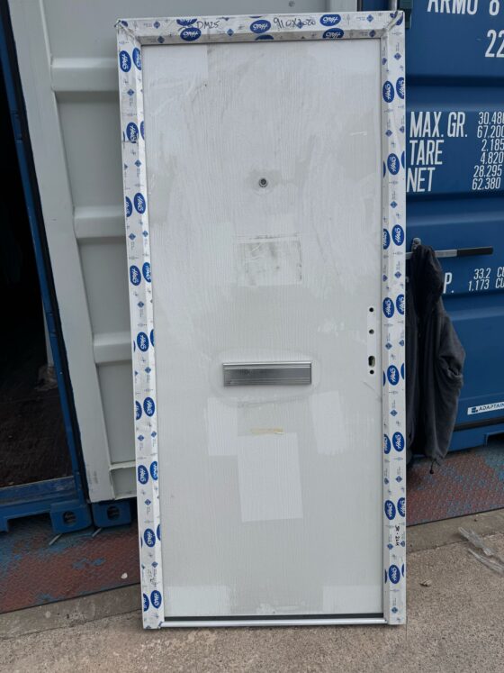 White Composite Modern Door 910 x 2020 mm 25DM25