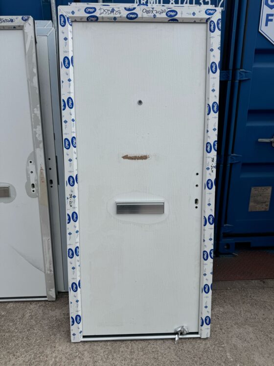 White Composite Modern Door 910 x 2020 mm 25DM28