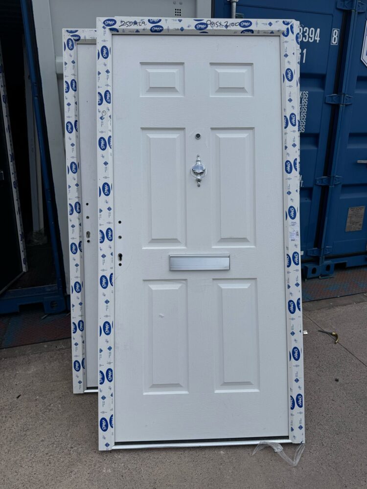 White Composite Traditional Door 995 x 2100 mm 25DM09