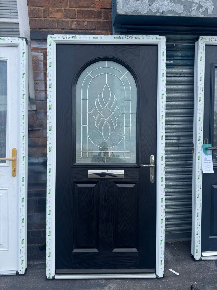 Black Composite Traditional Door 1010 x 2070 mm 25JU09