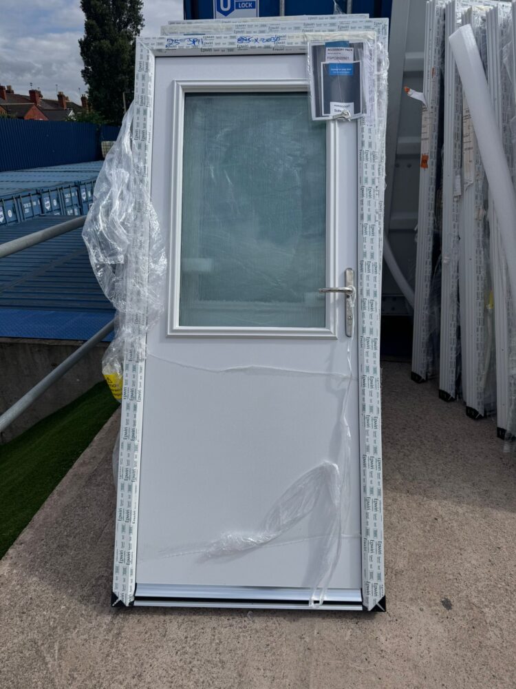 White Composite Traditional Door 895 x 2030 mm 25JP11