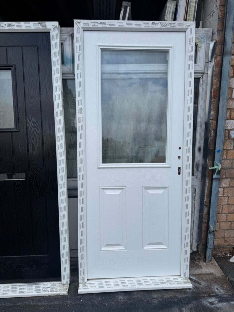 White Composite Traditional Door 925 x 2100 mm 25AA02