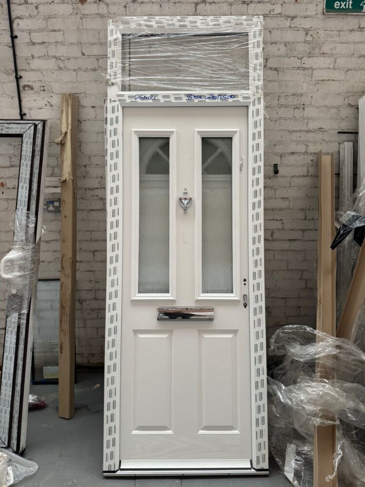 White Composite Traditional Door 870 x 2070/2500 mm 25MO21