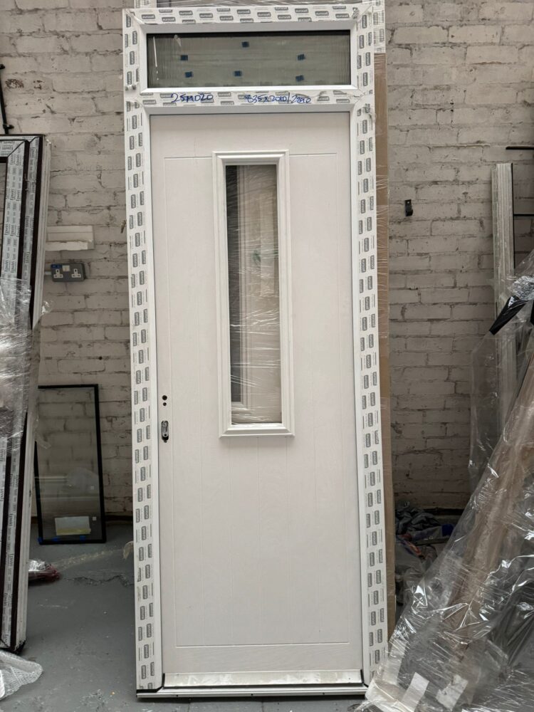 White Composite Modern Door 835 x 2010/2290 mm 25MO20