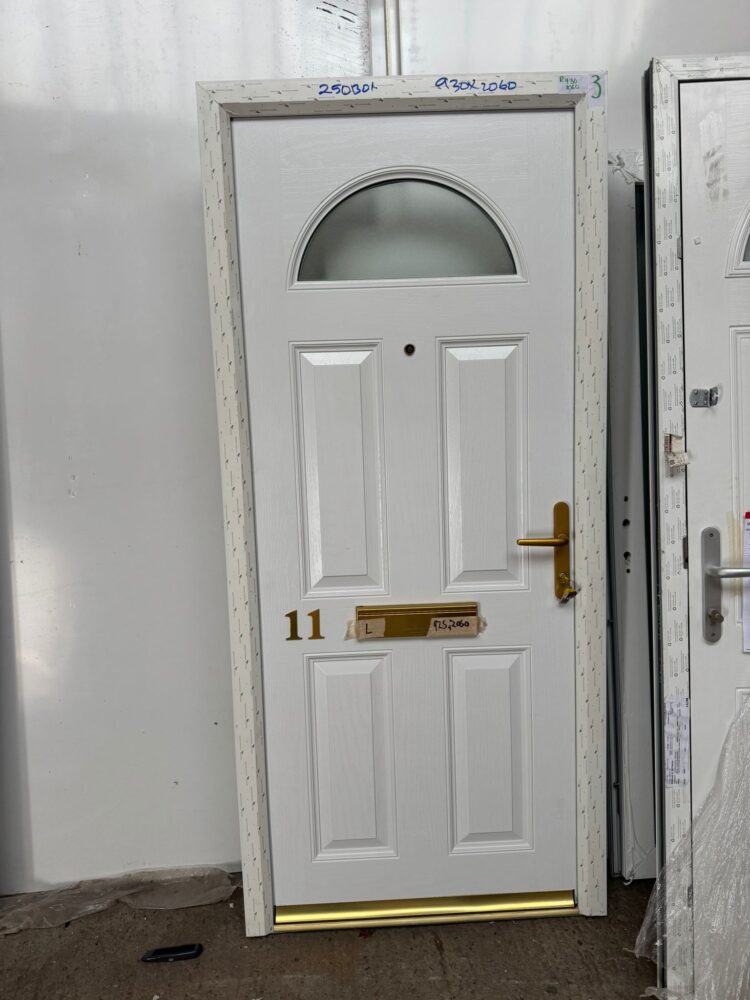 White Composite Traditional Door 930 x 2060 mm 25OB01