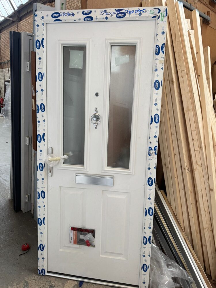 White Composite Traditional Door 920 x 2075 mm 25OB07