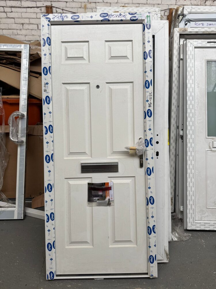 White Composite Traditional Door 875 x 2075 mm 25OB09B