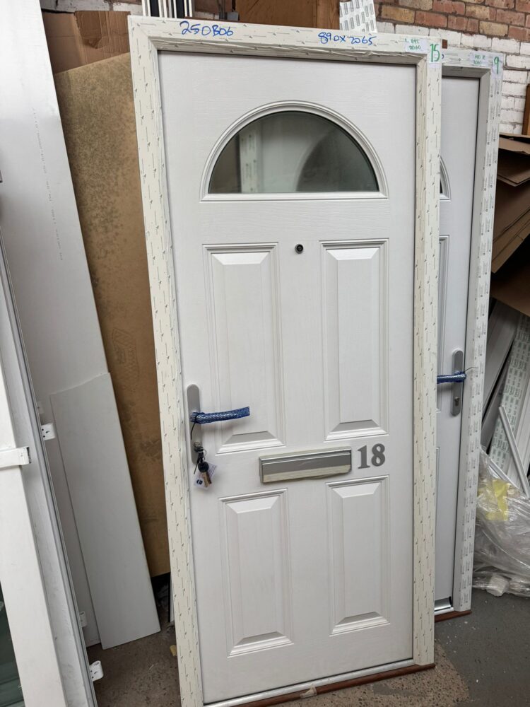 White Composite Traditional Door 890 x 2065 mm 25OB06