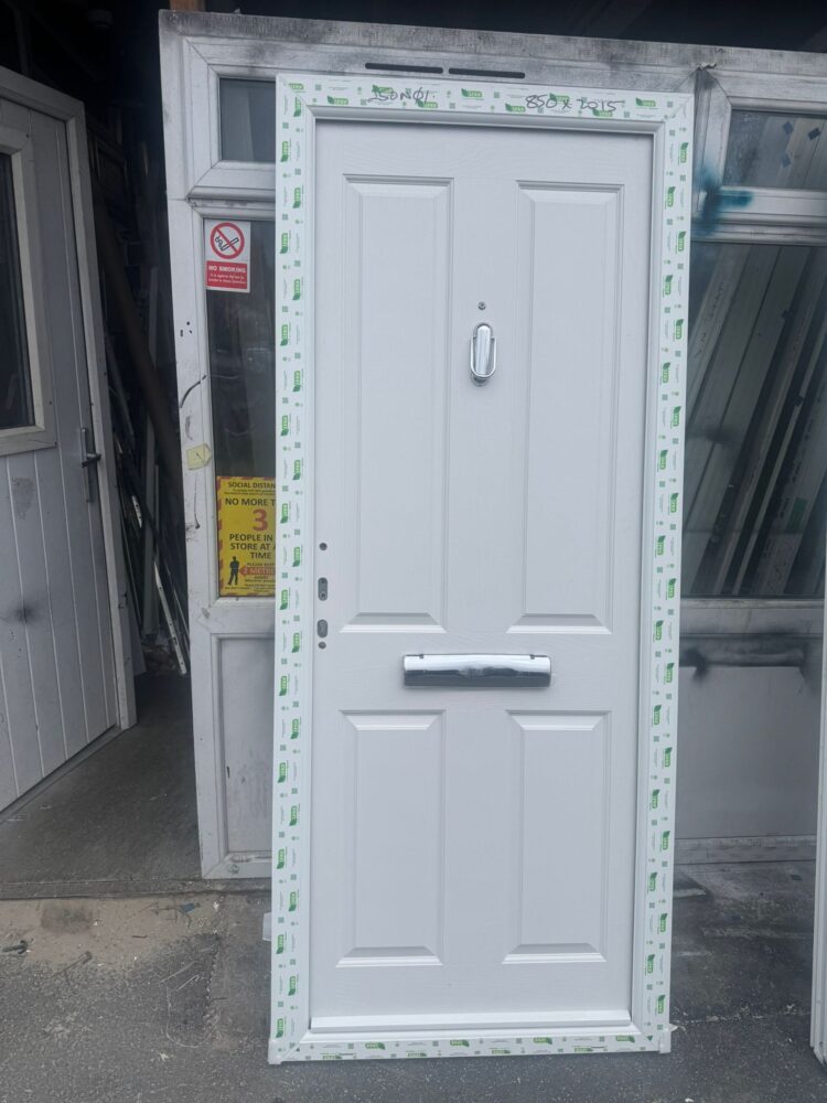 White Composite Traditional Door 850 x 2015 mm 25ON1