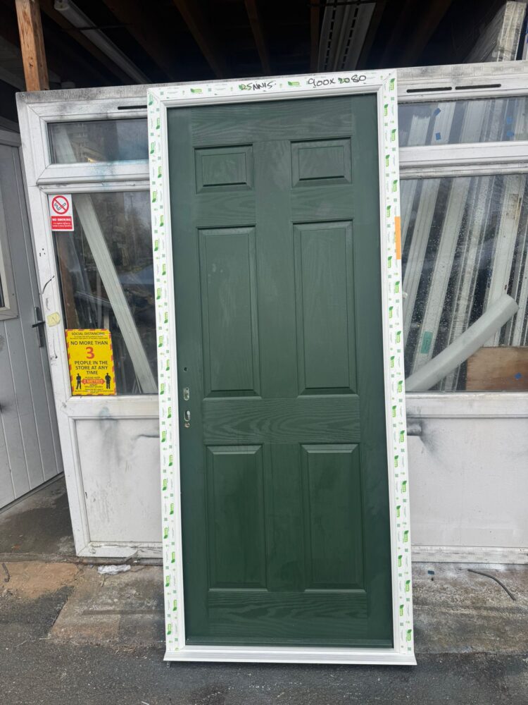 Green Composite Traditional Door 900 x 2080 mm 25NN15