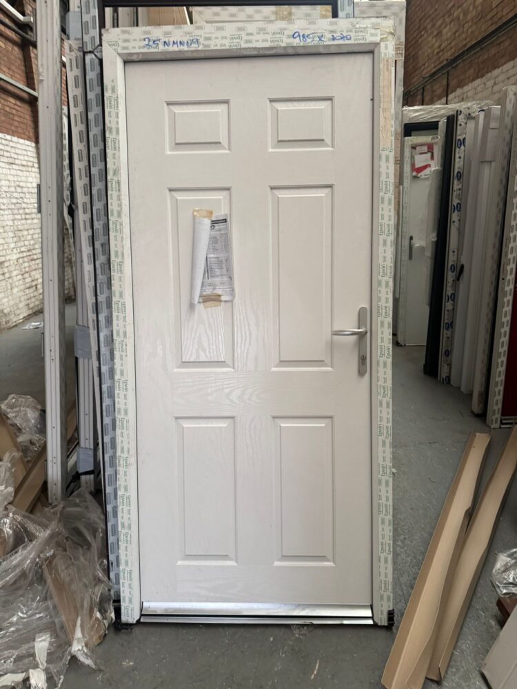 White Composite Traditional Door 985 x 2070 mm 25NMN09