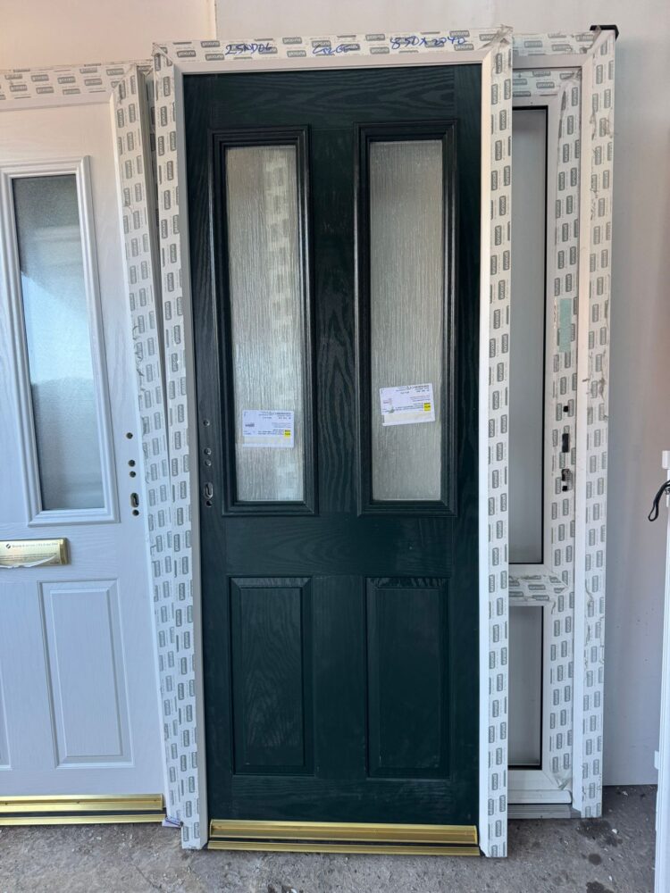 Green Composite Traditional Door 850 x 2040 mm 25ND06
