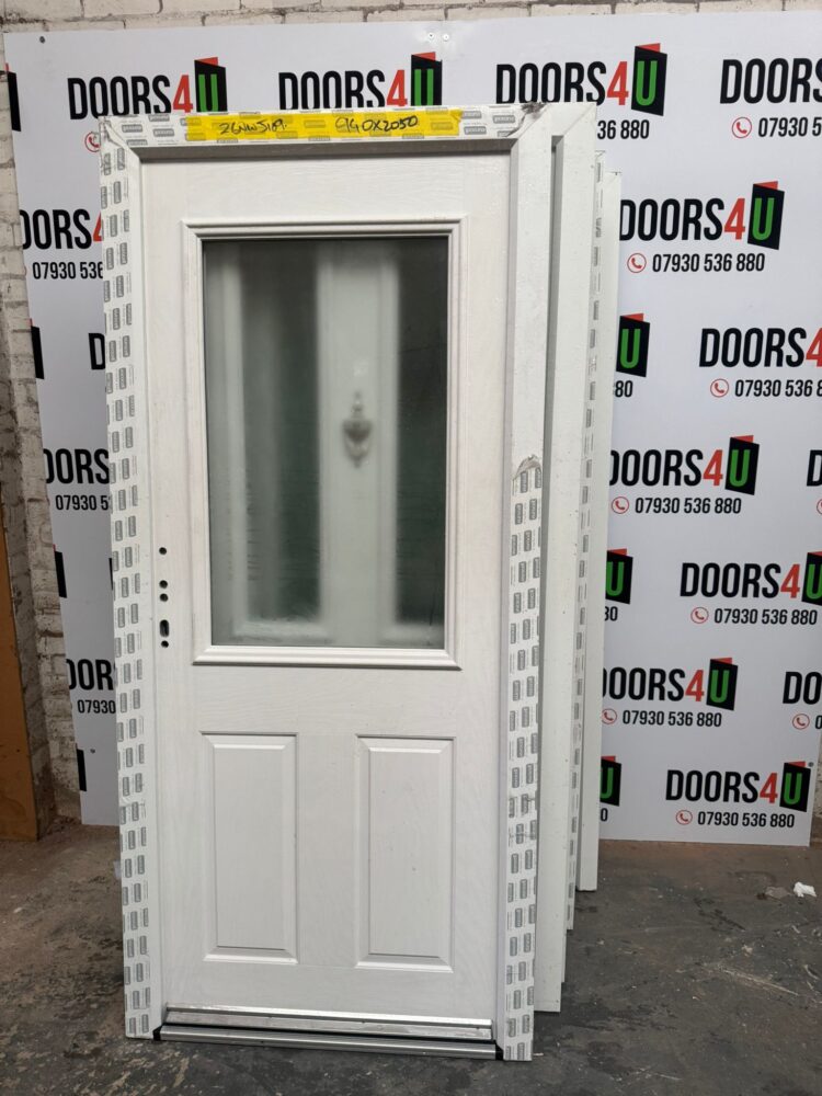 White Composite Traditional Door 940 x 2050 mm 26NWJ109
