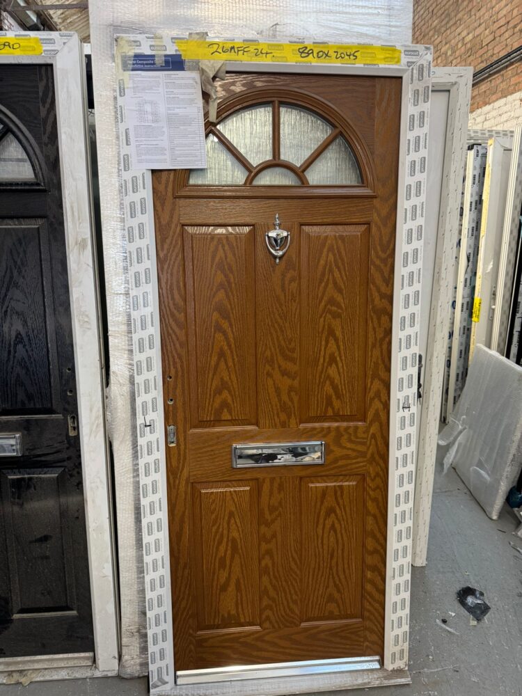 Golden Oak Composite Traditional Door 890 x 2045 mm 26MFF24