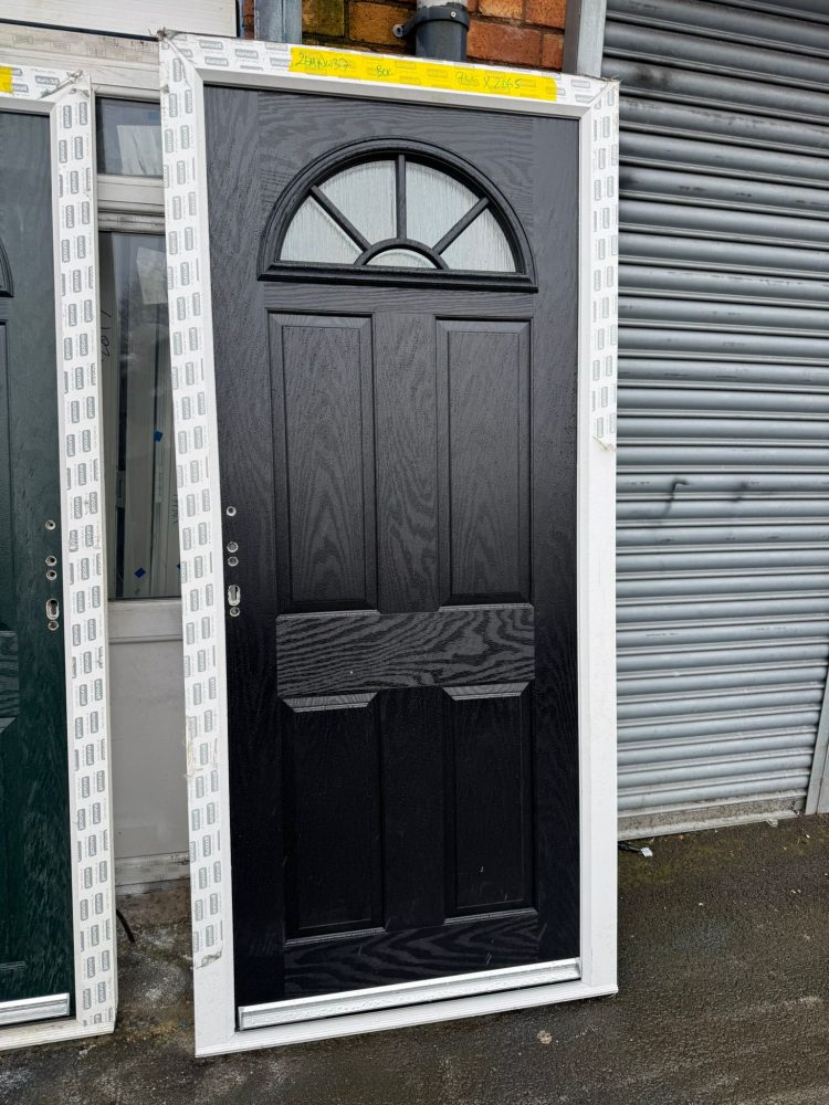 Black Composite Traditional Door 955 x 2065 mm 26MNW37