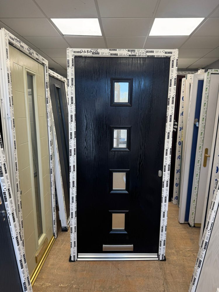 Black Composite Modern Door 975 x 2080 mm 26BA09