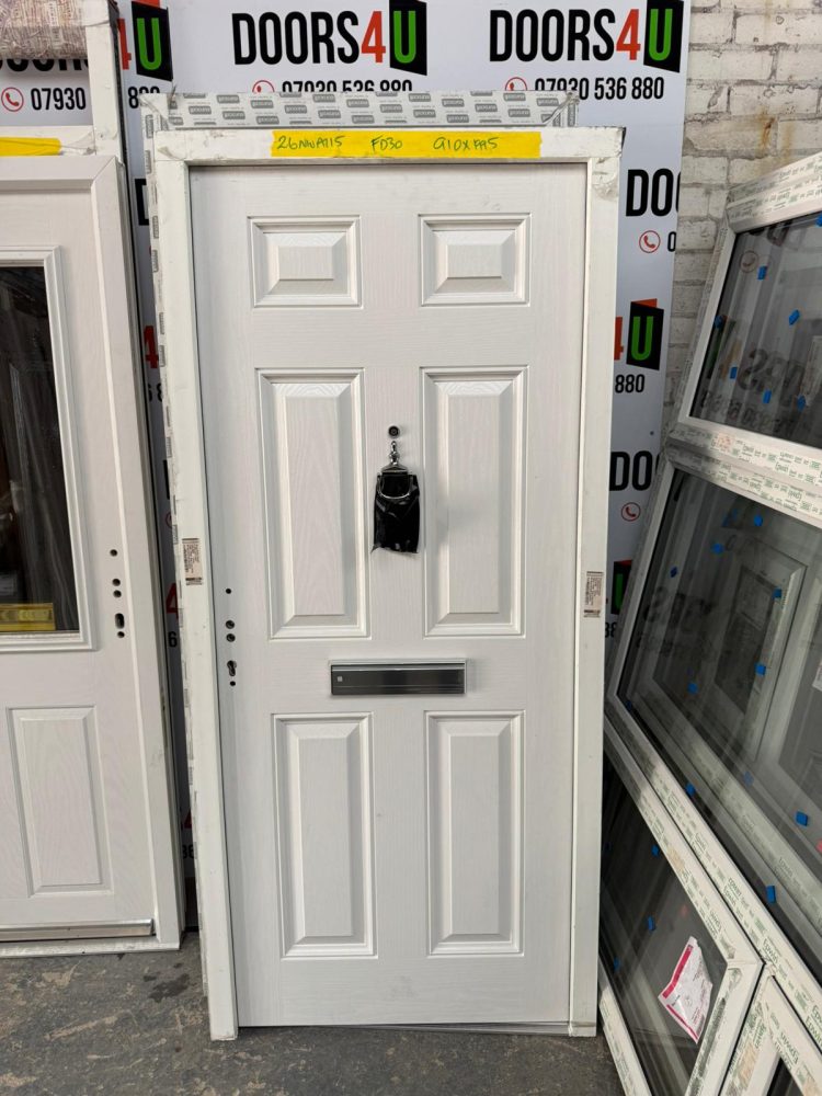 White Composite Traditional FD30 Door 910 x 1995 mm 26NWA115