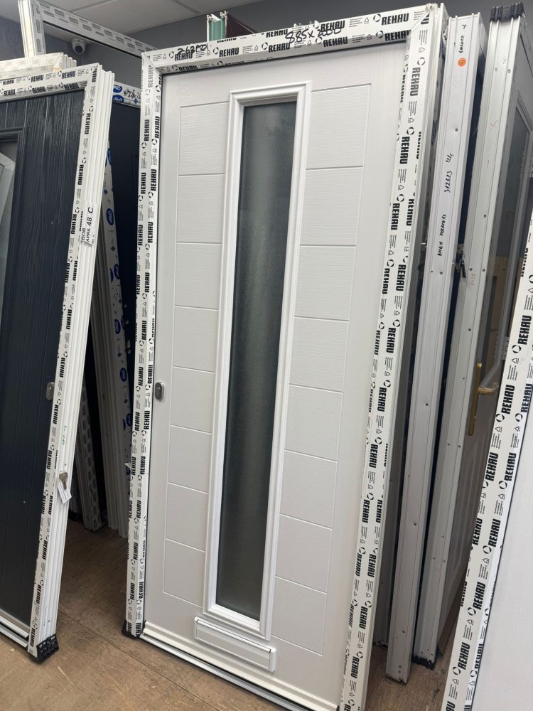 White Composite Modern Door 885 x 2000 mm 26BA01