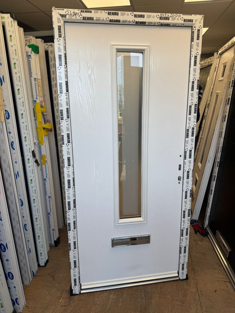 White Composite Modern Door 945 x 2000 mm 26BA11
