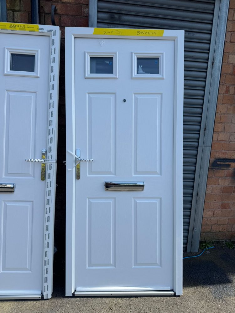 White Composite Traditional Door 895 x 2025 mm 26AT04