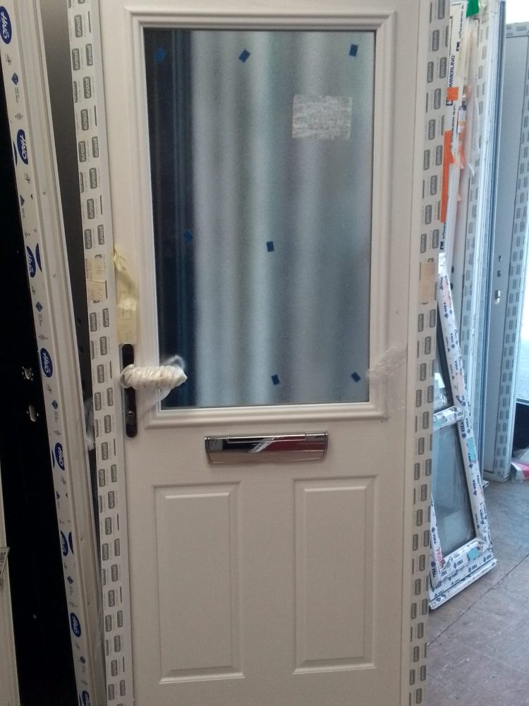 White Composite Traditional Door 845 x 2040 mm