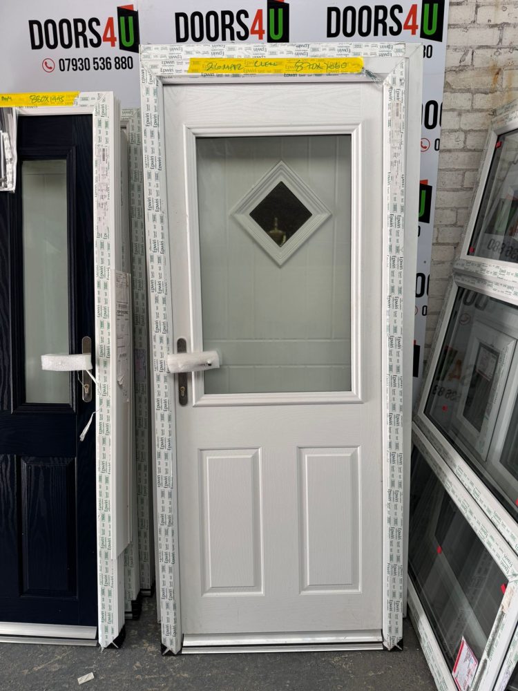 White Composite Traditional Door 870 x 2060 mm 26MA12B