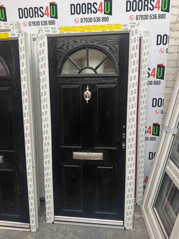 Black Composite Traditional Door 925 x 2020 mm 26NMY08