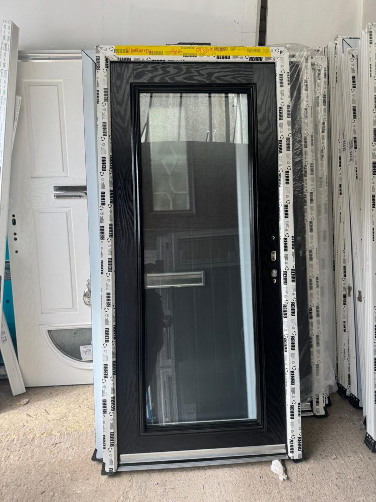 Black Composite Traditional Door With Glass 930 x 1985 mm 26BDMY16