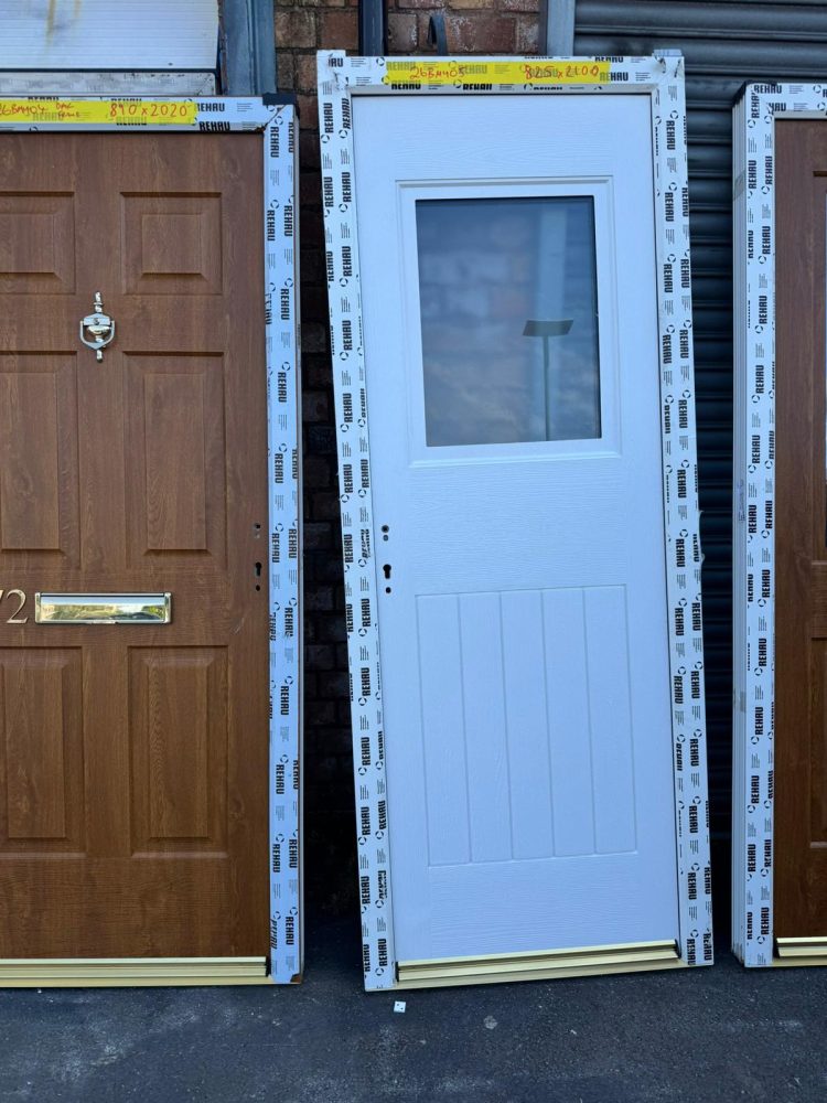White Composite Traditional Door 825 x 2100 mm 26BMY05