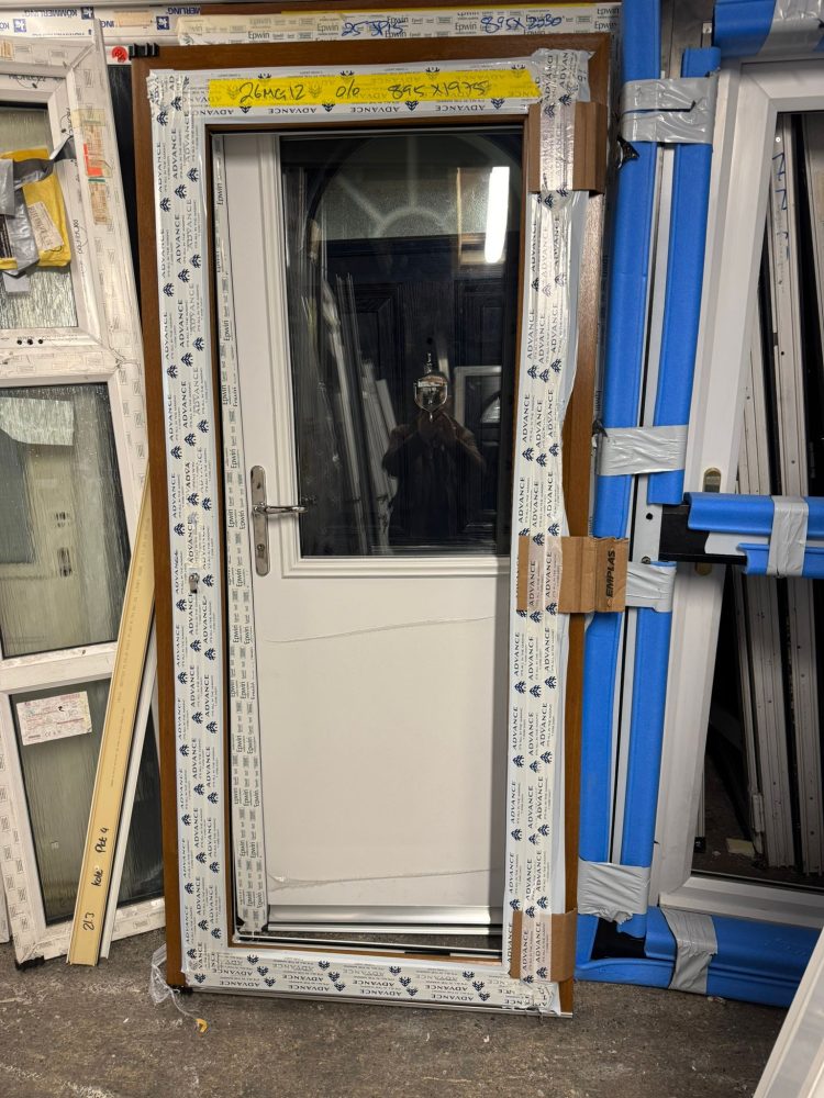 Golden Oak Upvc Door 895 x 1975 mm 26MG12