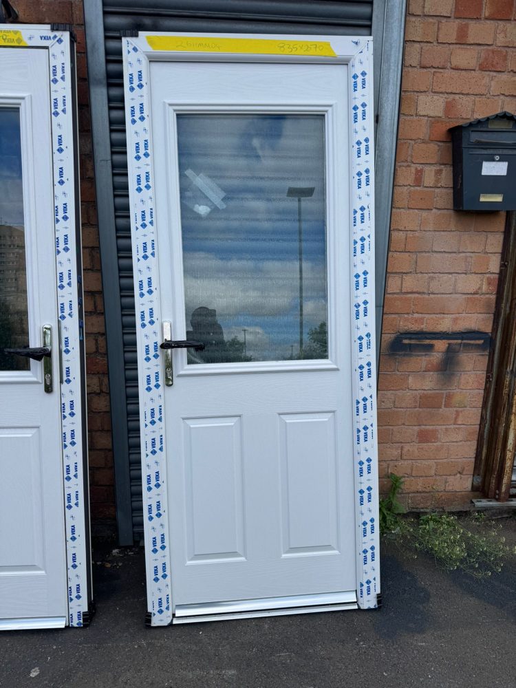 White Composite Traditional Door 835 x 2070 mm 26HMM04