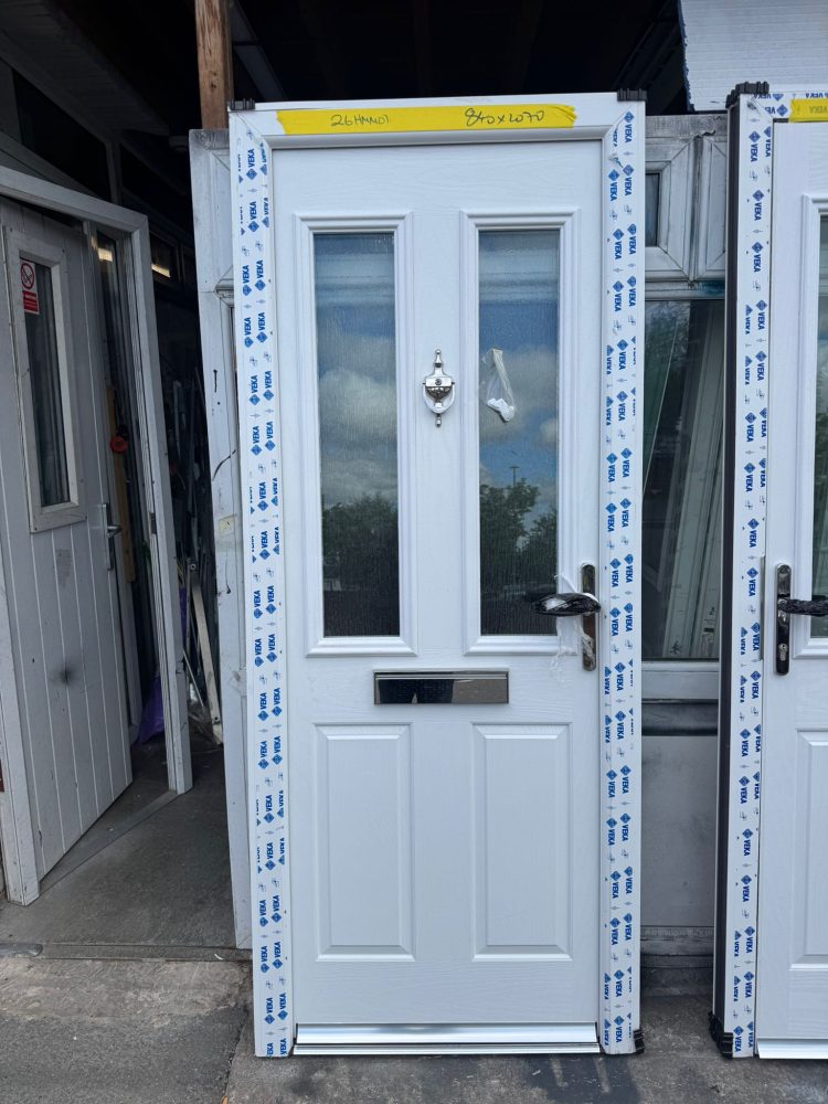 White Composite Traditional Door 840 x 2070 mm 26HMM01