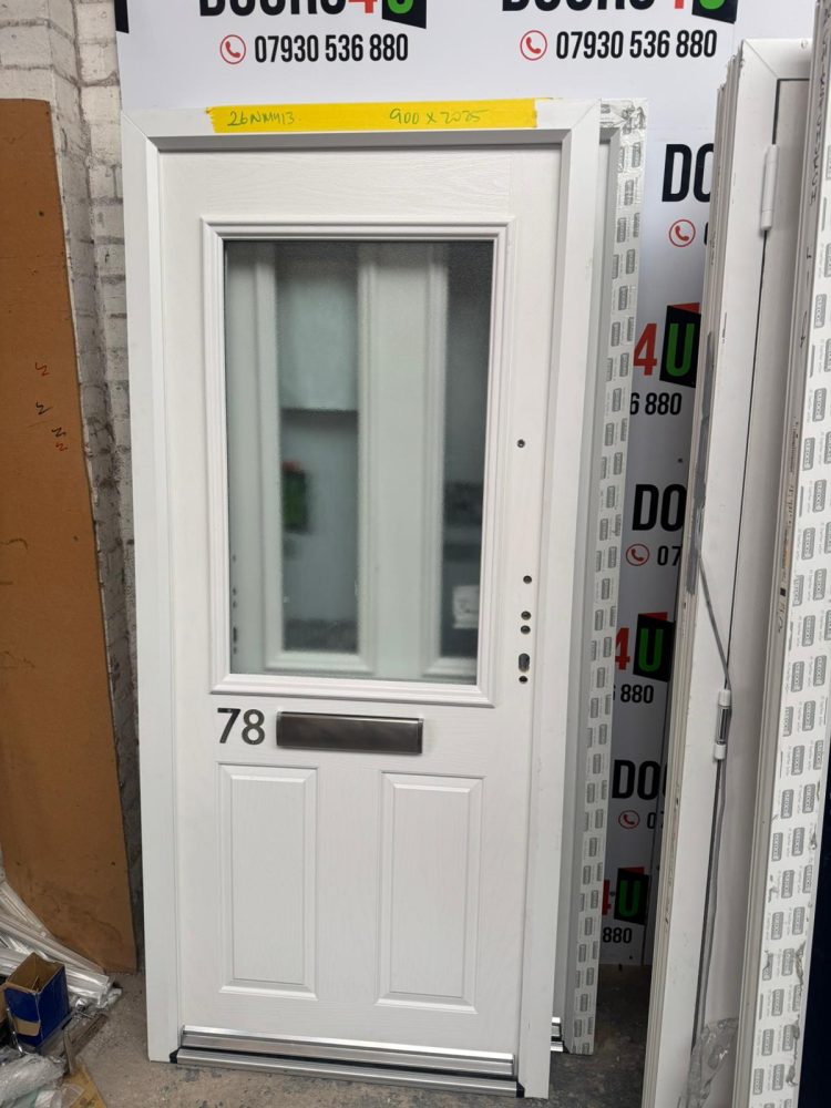 White Composite Traditional Door 900 x 2025 mm 26NMY13