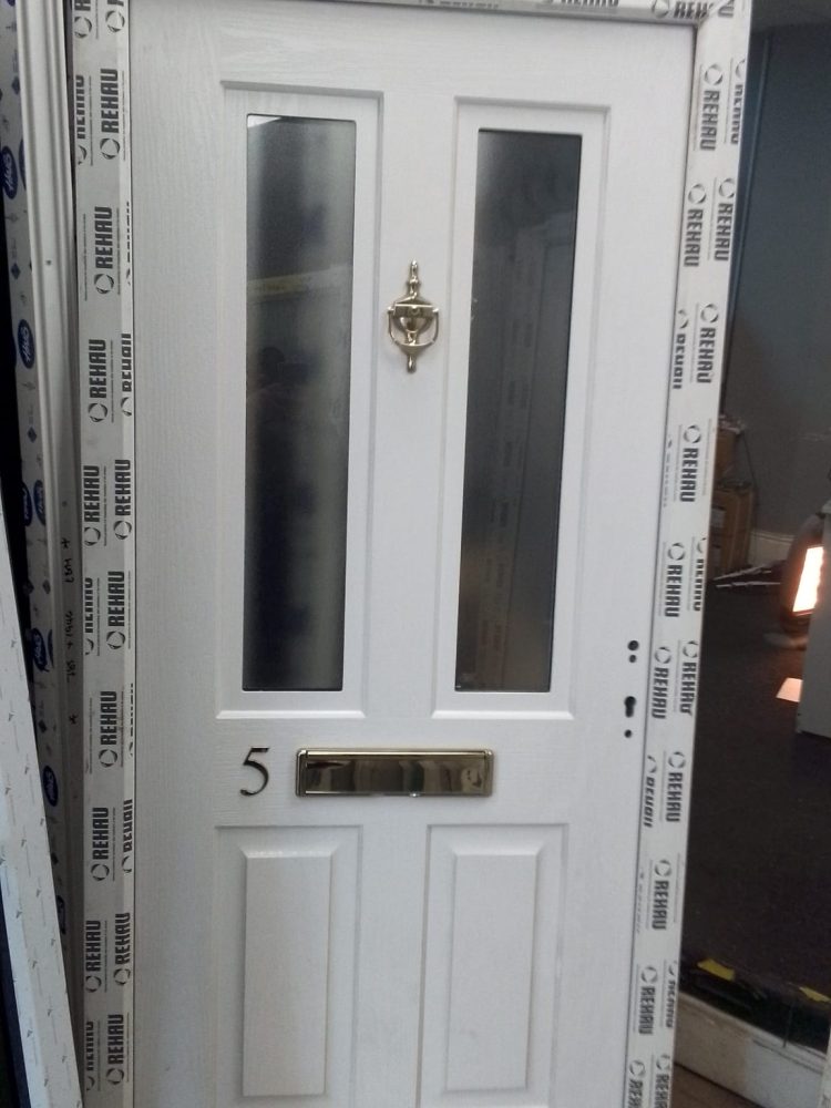 White Composite Traditional Door 940 x 2050 mm