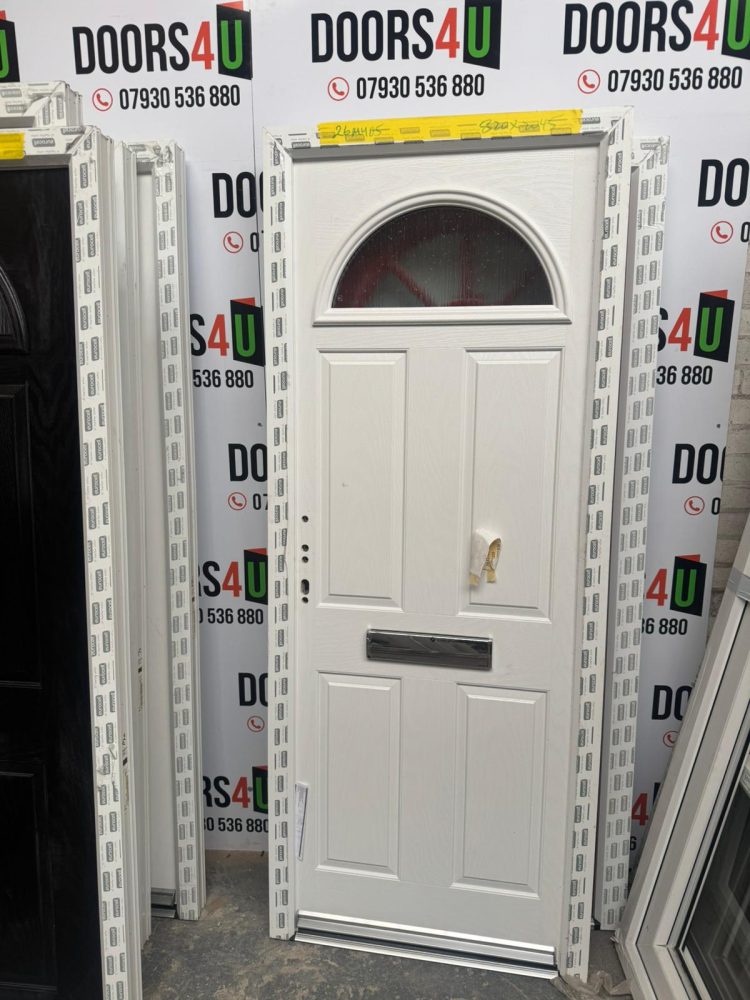White Composite Traditional Door 820 x 2045 mm 26MY05