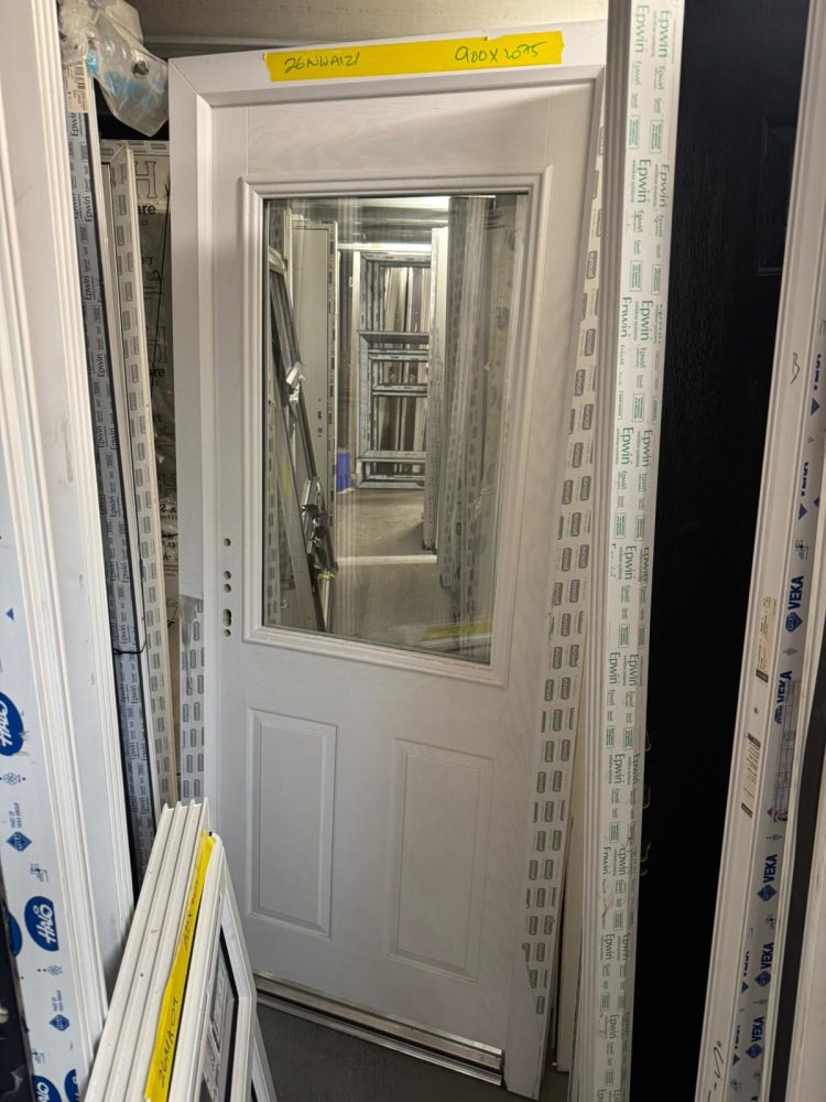 White Composite Traditional Door 900 x 2075 mm 26NWA121