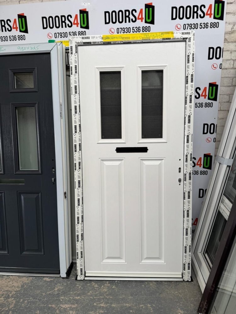 White Composite Traditional Door 990 x 2065 mm 26BDMY04