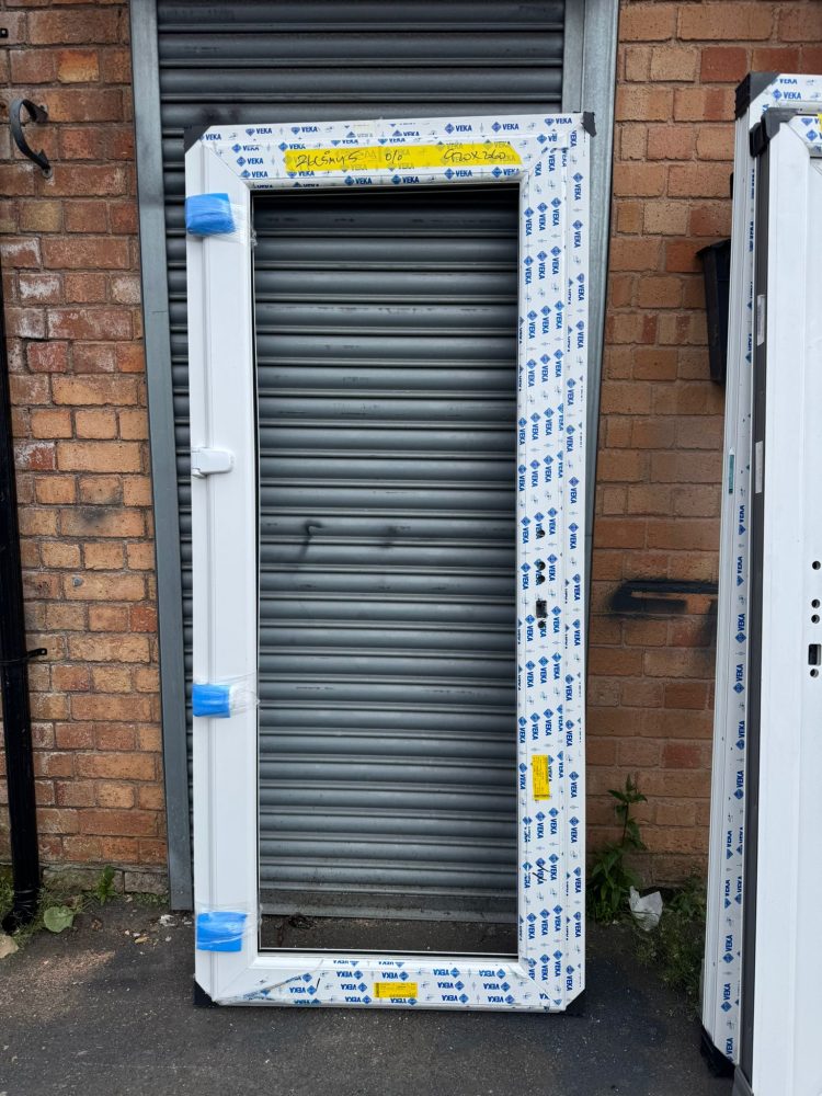 White Upvc Door 920 x 2060 mm 26CSMY05