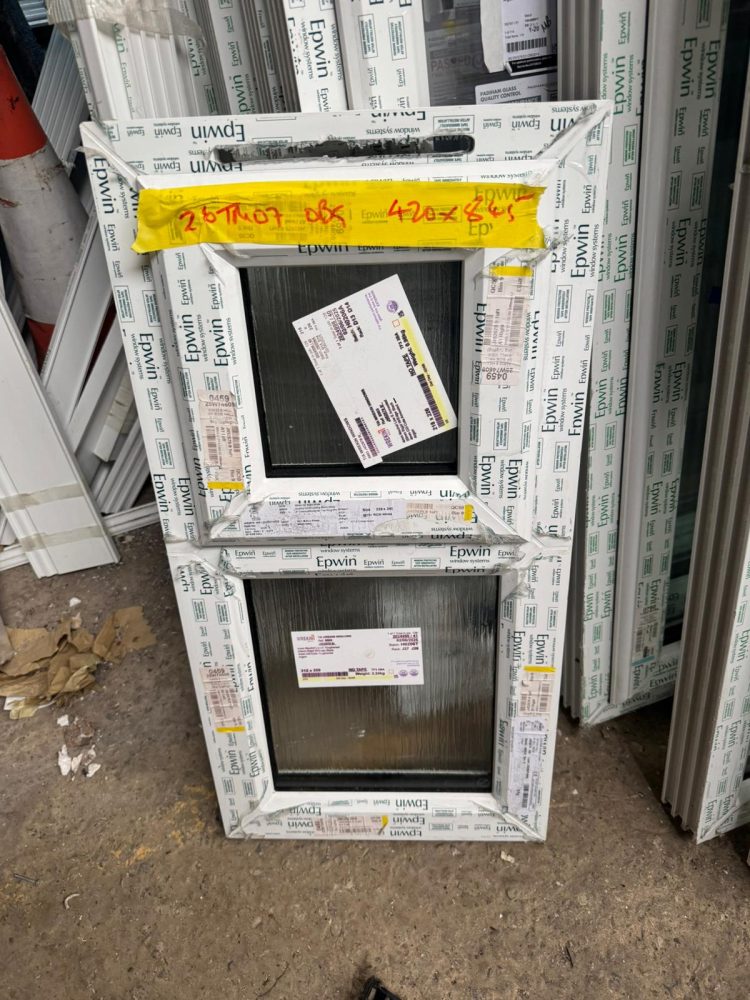 White Upvc Window 420 X 845 mm 26TM07