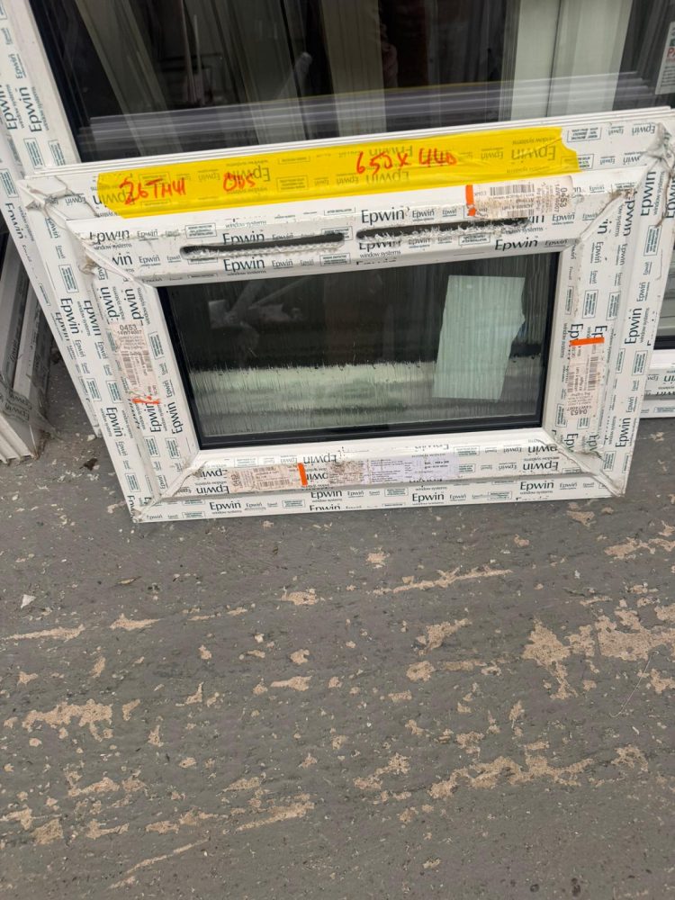 White Upvc Window 650 X 440 mm 26TM41