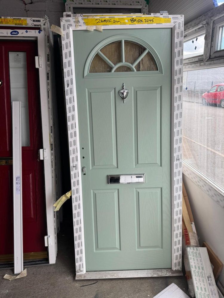 Chartwell Green Composite Traditional Door 890 x 2045 mm 26MFF24
