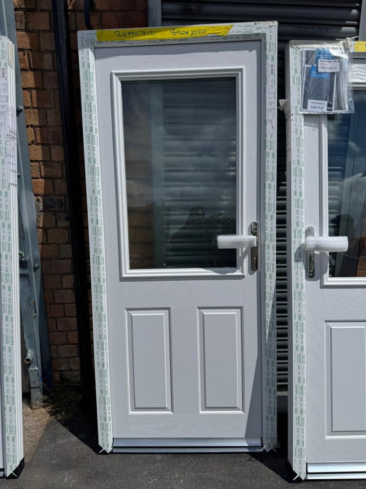 White Composite Traditional Door 890 x 2020 mm 26MKJ02