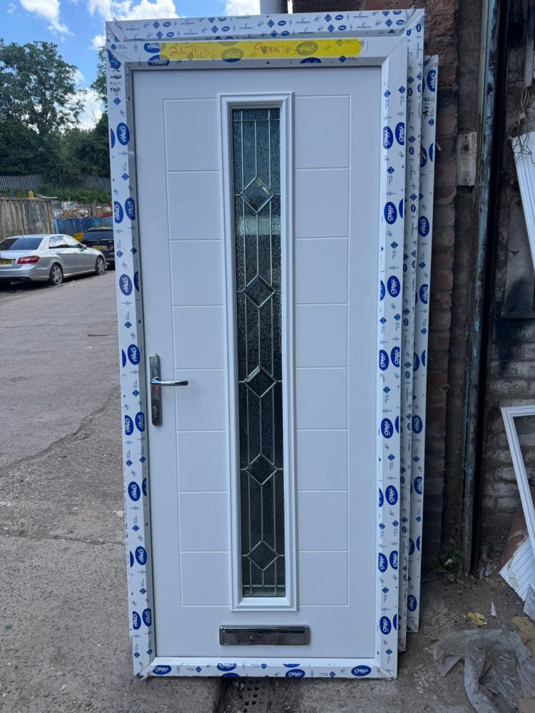 White Composite Modern Door 900 x 2050 mm 26TE08